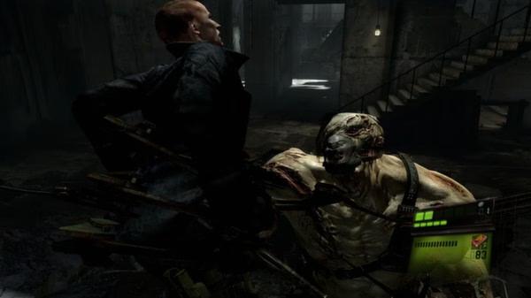 Resident Evil 6 screenshot: A character battles a grotesque creature in a dim, industrial setting with health and ammo displayed.