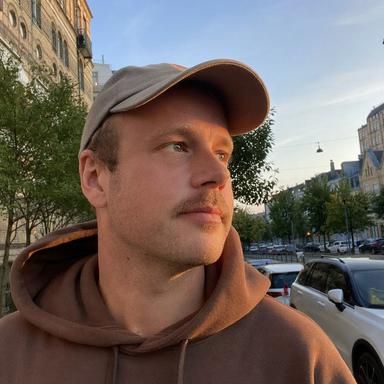 Viktor Falk