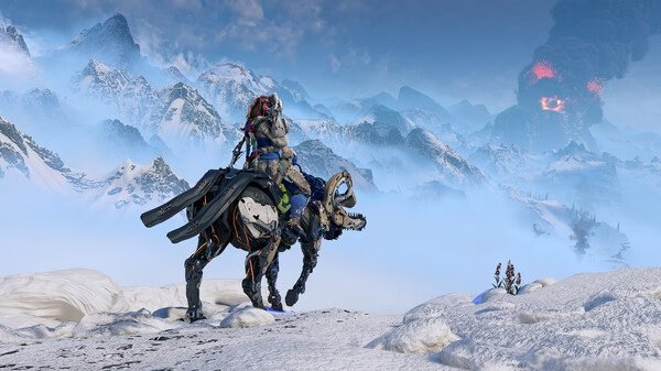 Screenshot from Horizon Zero Dawn™ Remastered: Aloy riding a mechanical creature in a snowy mountain landscape.